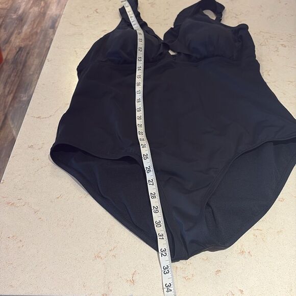 Jantzen one piece swimsuit with flounce ruffle Plunging V-neckline SZ 18 - Picture 4 of 9